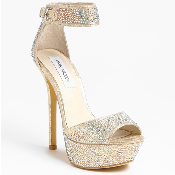 Steve Madden Shoes - Steve Madden sparkling heels ✨✨✨